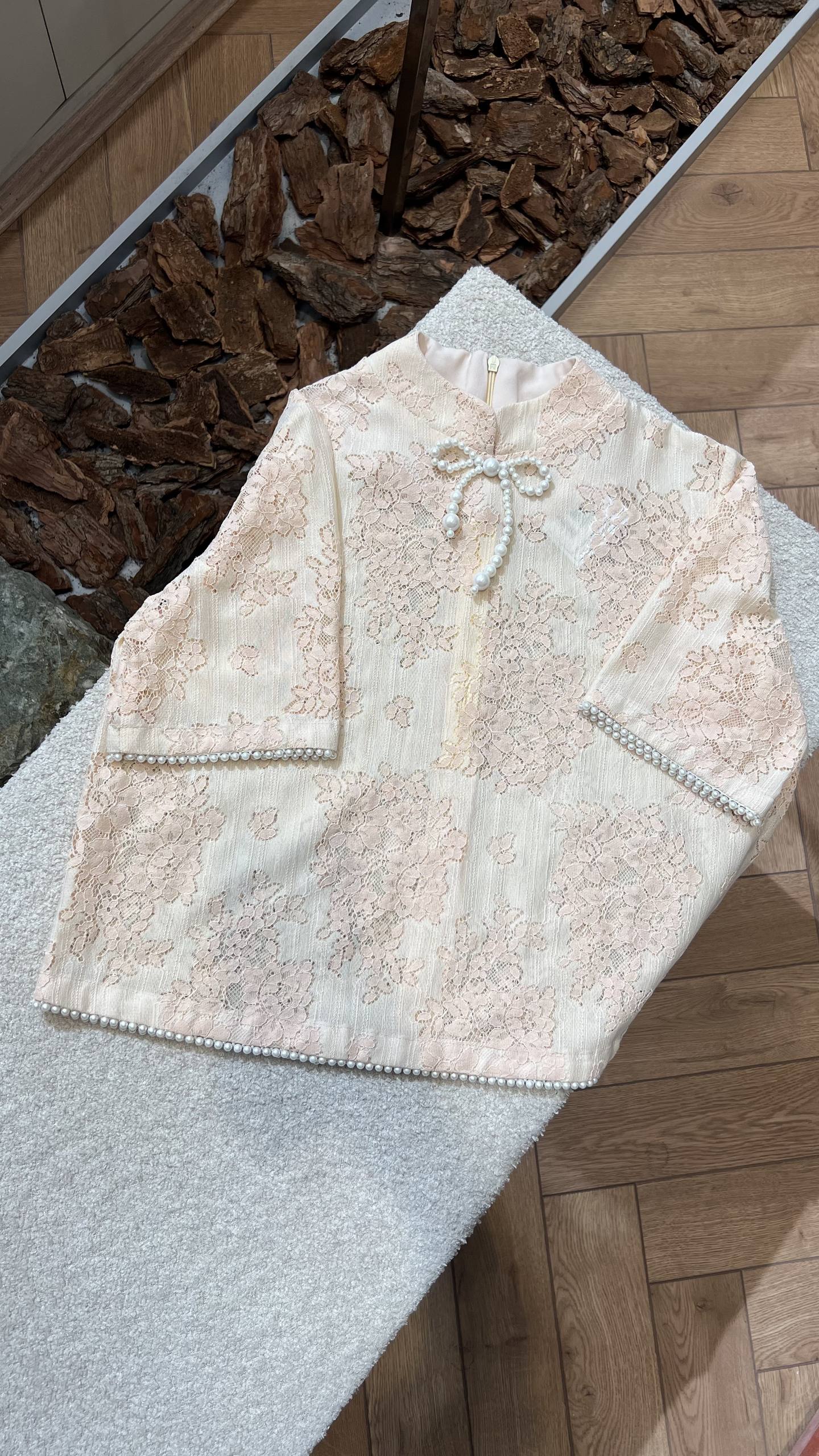 Nova Lace بلوز