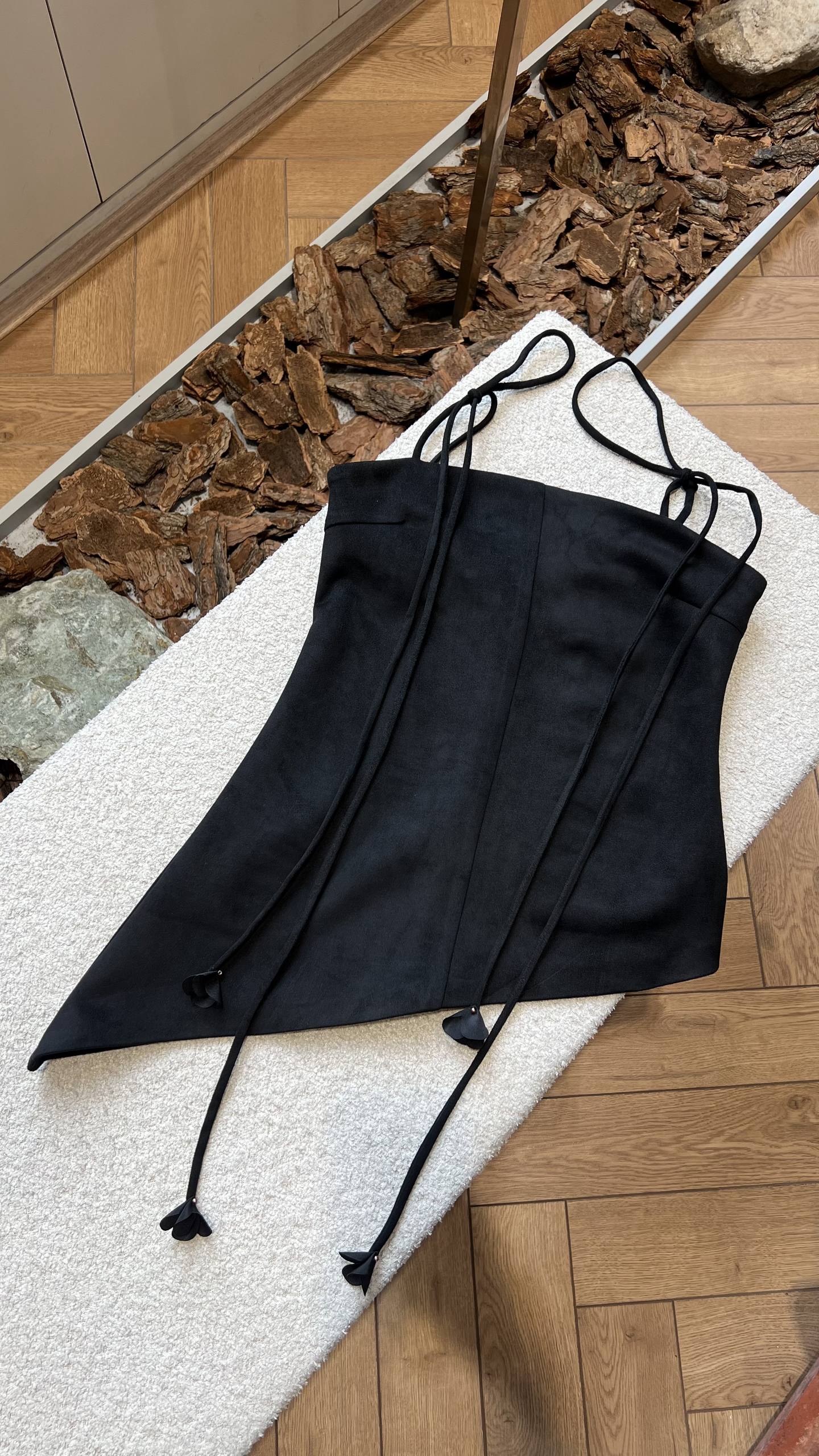 asymmetric تاپ